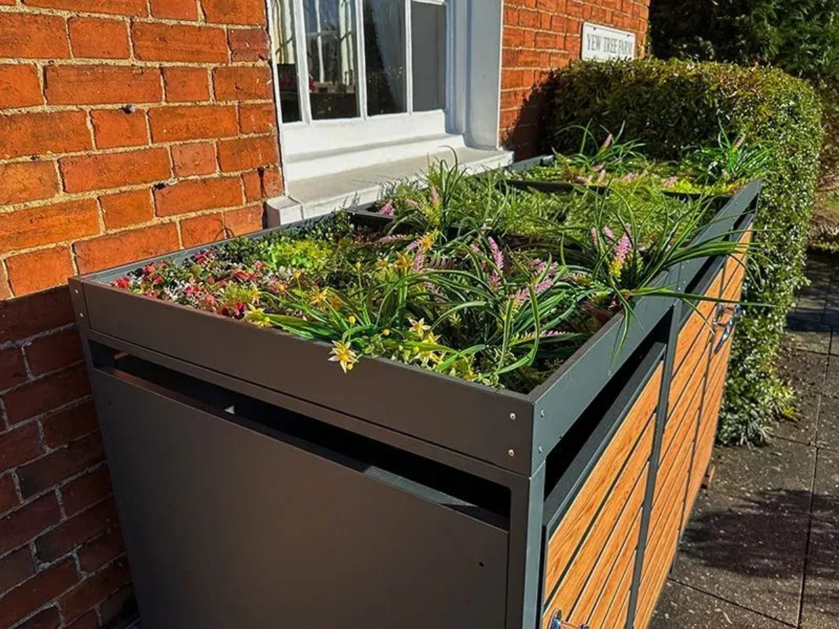 Wood Effect Wheelie Bin Storage With Planter - Triple Bin Store - Image 3